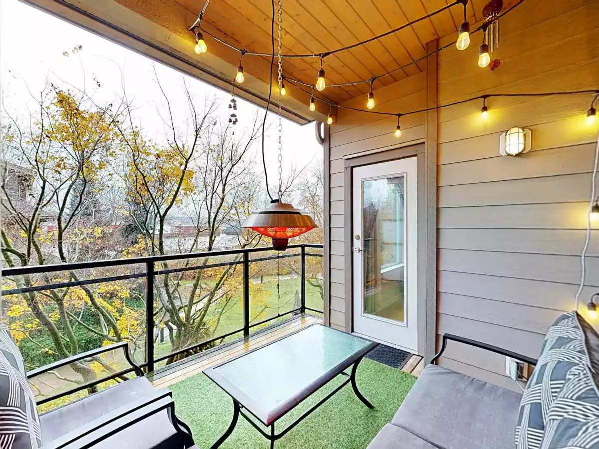 Swimming Pool Photo of 208 250 Salter Street, New Westminster, BC