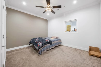 Basement Recreation Room Photo of 6637 121a Street, Surrey, BC