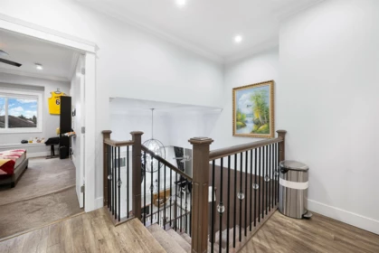 Entry Foyer Photo of 6637 121a Street, Surrey, BC
