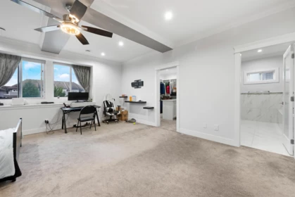 Walk-In Closet Photo of 6637 121a Street, Surrey, BC