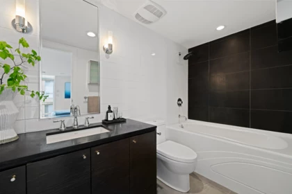 Basement Recreation Room Photo of 403 988 Richards Street, Vancouver, BC