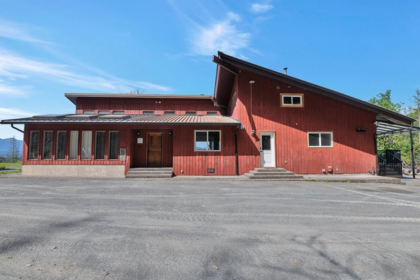 51860 Hack-Brown Road, Chilliwack, BC, Eastern Hillsides — 4 bed single family residence for sale