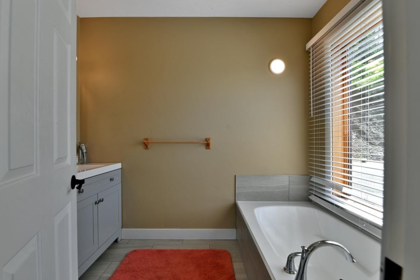 Primary Bathroom Photo of 51860 Hack-Brown Road, Chilliwack, BC