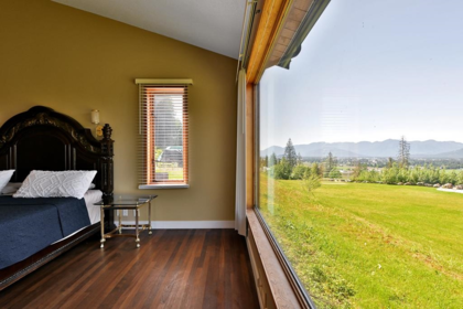 Primary Bedroom Photo of 51860 Hack-Brown Road, Chilliwack, BC