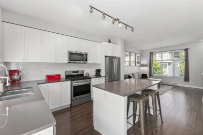 Breakfast Nook Photo of 9 16323 15 Avenue, Surrey, BC