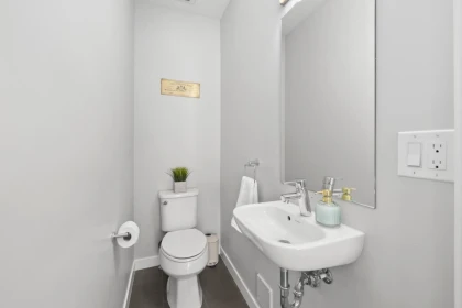 Primary Bathroom Photo of 9 16323 15 Avenue, Surrey, BC