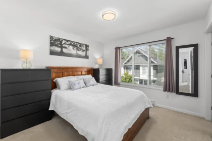 Walk-In Closet Photo of 9 16323 15 Avenue, Surrey, BC
