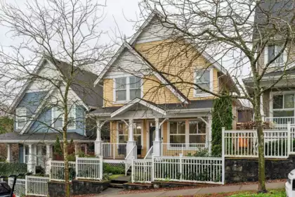 Backyard Photo of 2 312 Casey Street, Coquitlam, BC