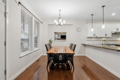 Kitchen Island Photo of 2 312 Casey Street, Coquitlam, BC