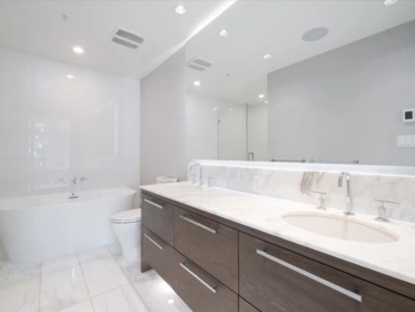 Guest Bathroom Photo of 305 1501 Vidal Street, White Rock, BC