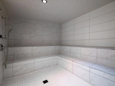 Swimming Pool Photo of 305 1501 Vidal Street, White Rock, BC