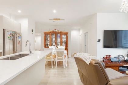 Kitchen Photo of 152 16433 19 Avenue, Surrey, BC