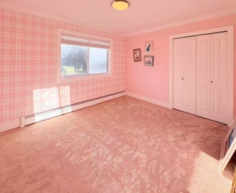 Entry Foyer Photo of 15555 38a Avenue, Surrey, BC