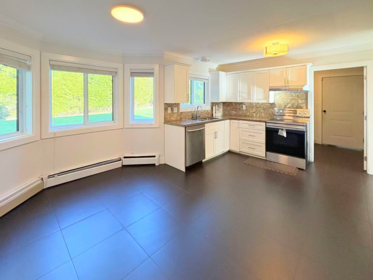 Primary Bedroom Photo of 15555 38a Avenue, Surrey, BC