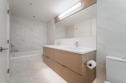 Entry Foyer Photo of PH2 7988 Yukon Street, Vancouver, BC