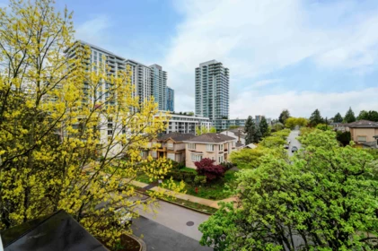 Hot Tub / Spa Photo of PH2 7988 Yukon Street, Vancouver, BC