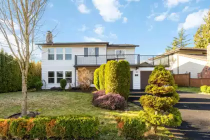 9113 145a Street, Surrey, BC, Bear Creek Green Timbers — 5 bed single family residence for sale