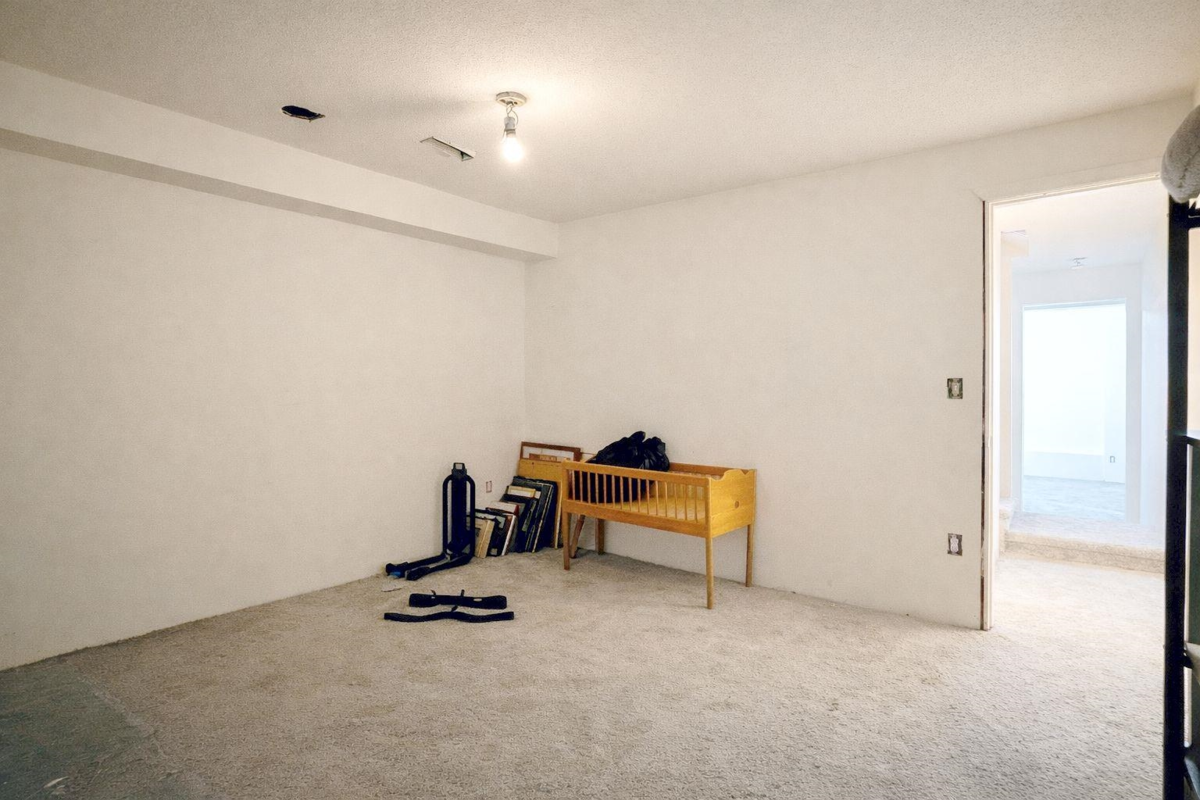 Entry Foyer Photo of 32492 Cherry Avenue, Mission, BC
