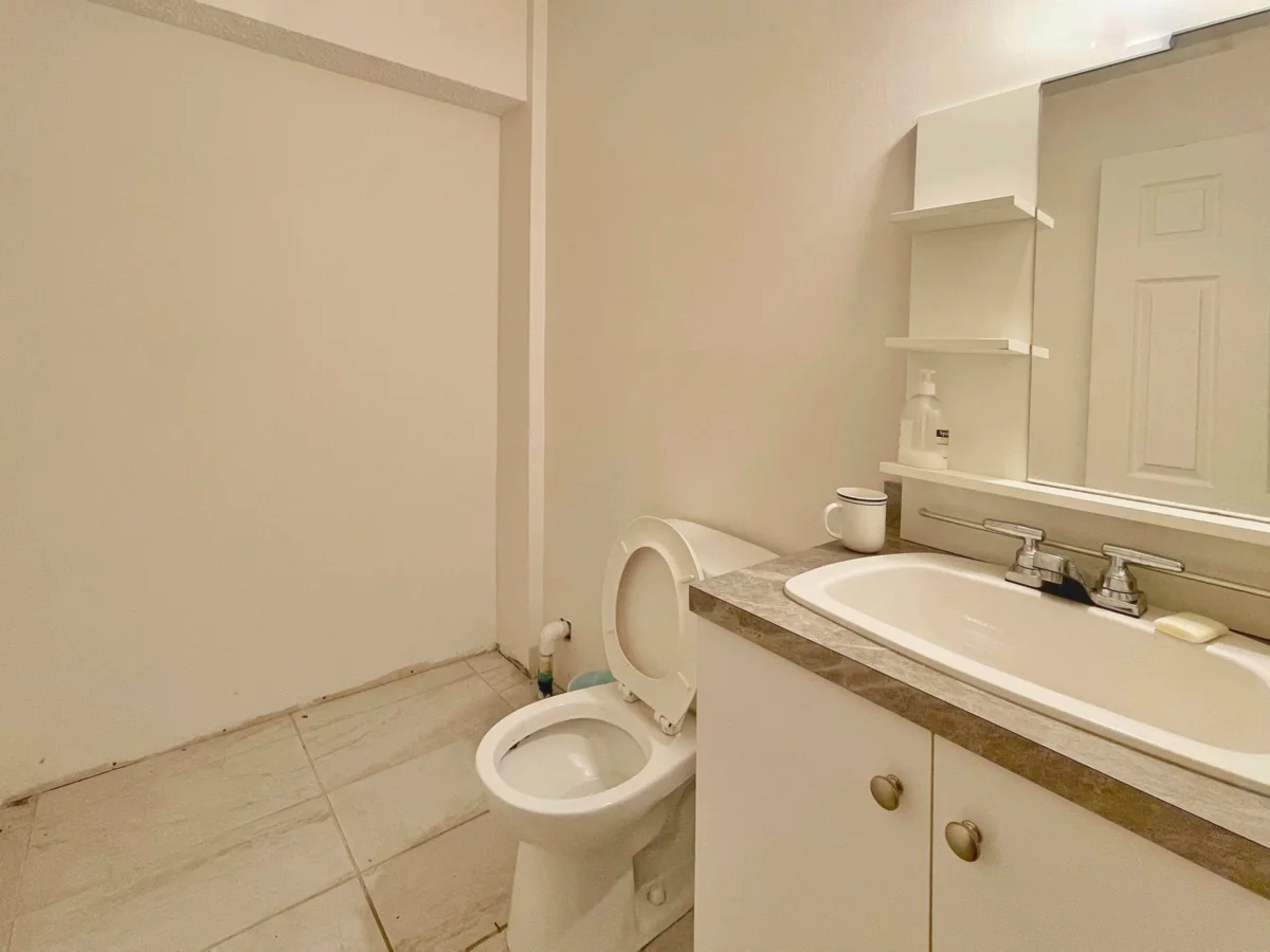 Mudroom Photo of 32492 Cherry Avenue, Mission, BC