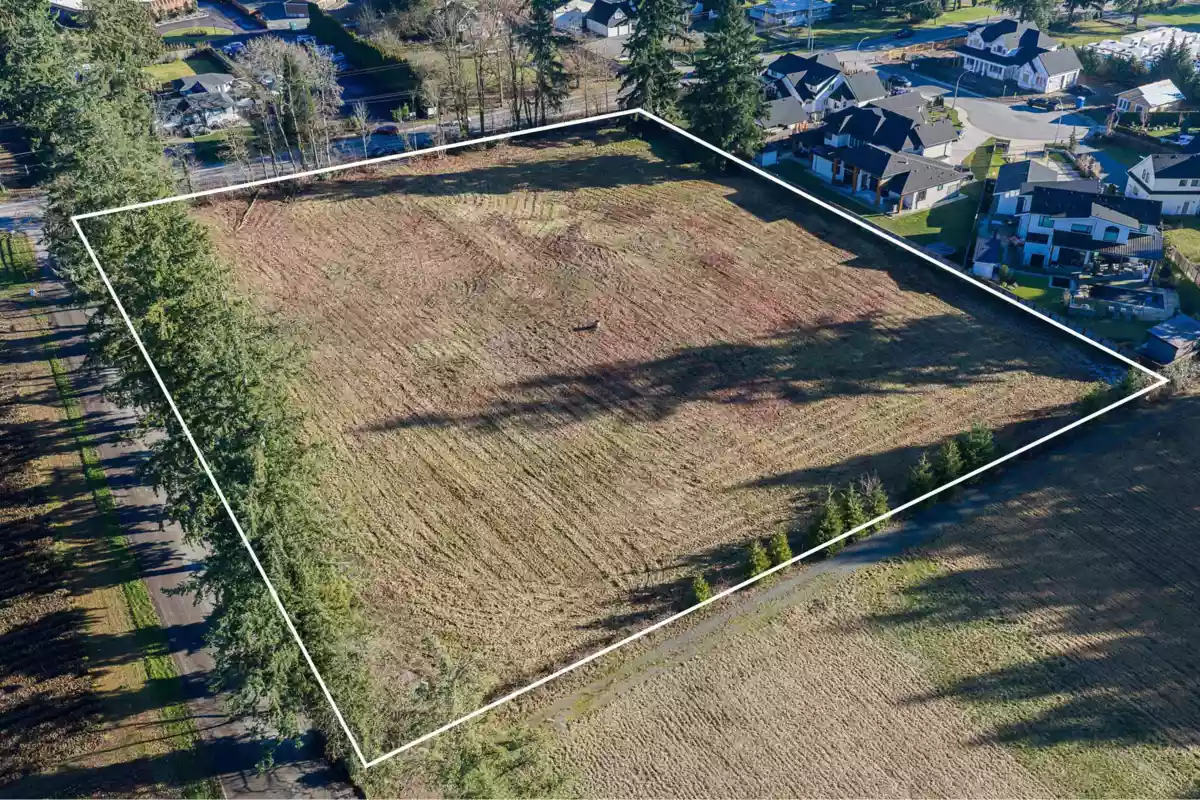 Kitchen Island Photo of 5981 248 Street, Langley, BC
