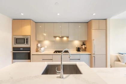 411 3538 Sawmill Crescent, Vancouver, BC, South Marine — 1 bed apartment/condo for sale