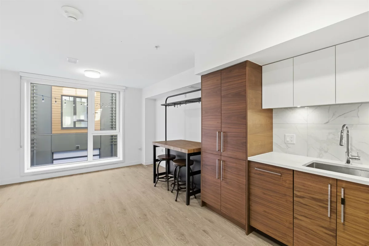 Guest Bathroom Photo of 33 720 E 3rd Street, North Vancouver, BC