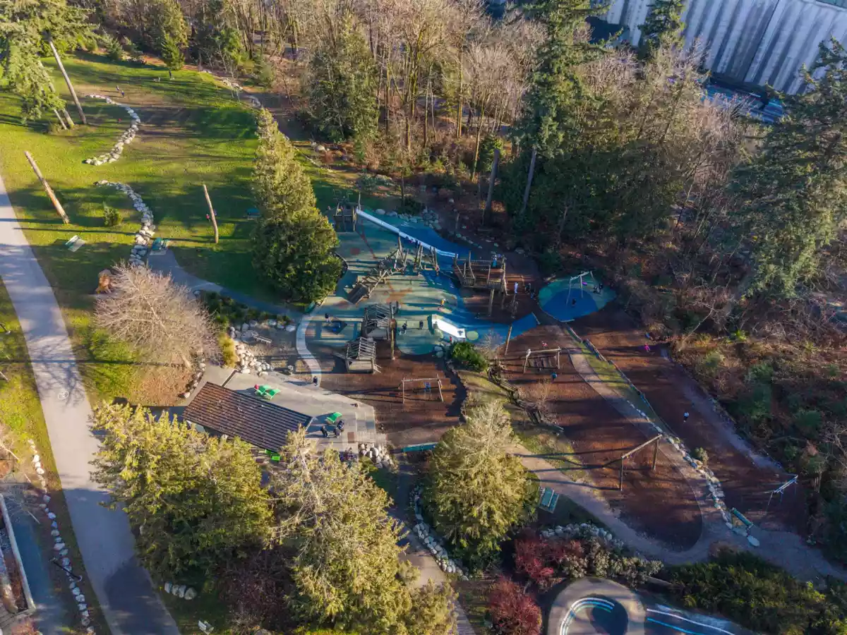 Hallway Photo of 33 720 E 3rd Street, North Vancouver, BC
