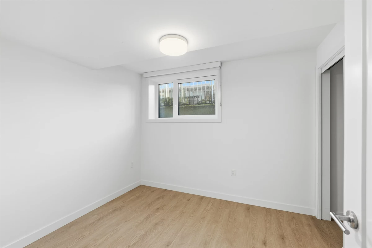 Powder Room Photo of 33 720 E 3rd Street, North Vancouver, BC