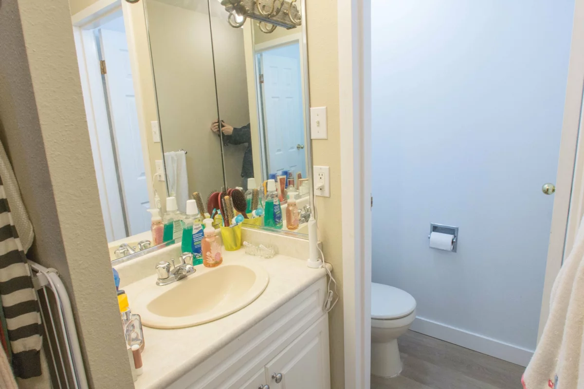 Laundry Room Photo of 112 3411 Springfield Drive, Richmond, BC