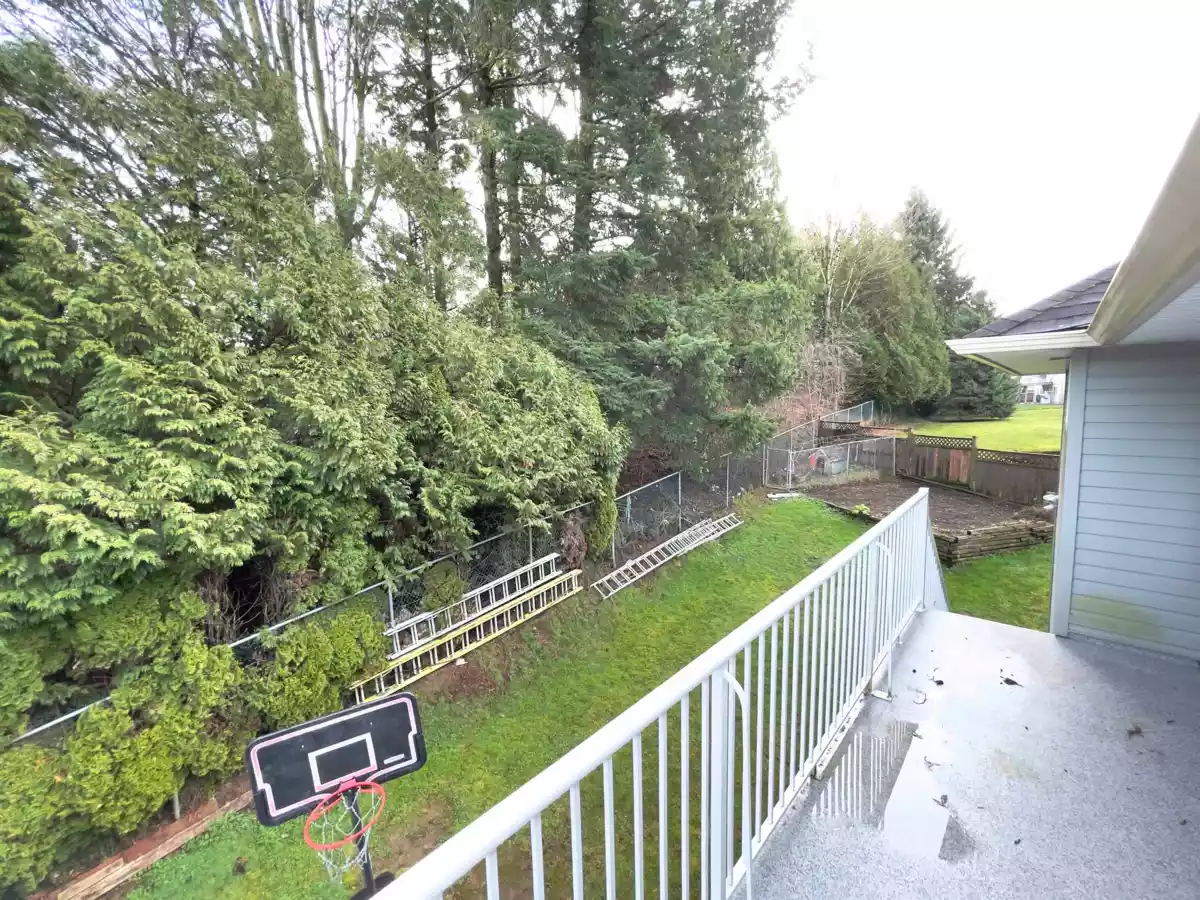 Garage Interior Photo of 31638 Harmony Court, Abbotsford, BC