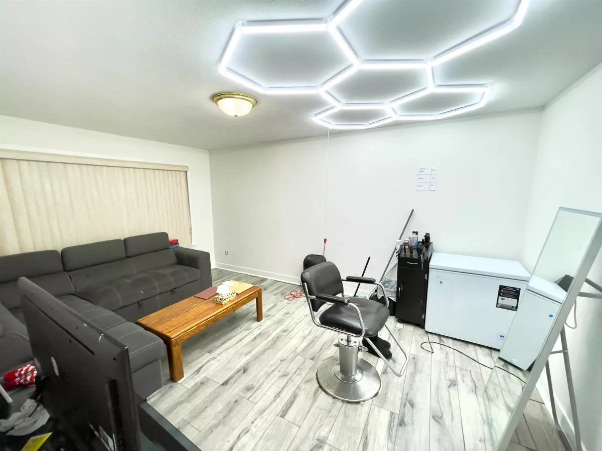 Powder Room Photo of 31638 Harmony Court, Abbotsford, BC