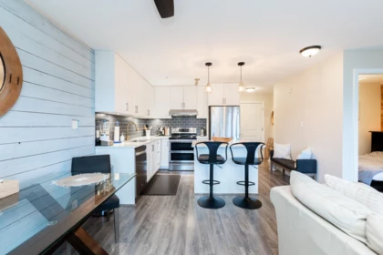 309 15735 Croydon Drive, Surrey, BC, Surrey — Apartment/Condo for sale