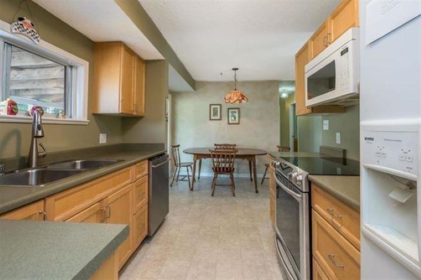 Kitchen Photo of 4102 Lefeuvre Road, Abbotsford, BC