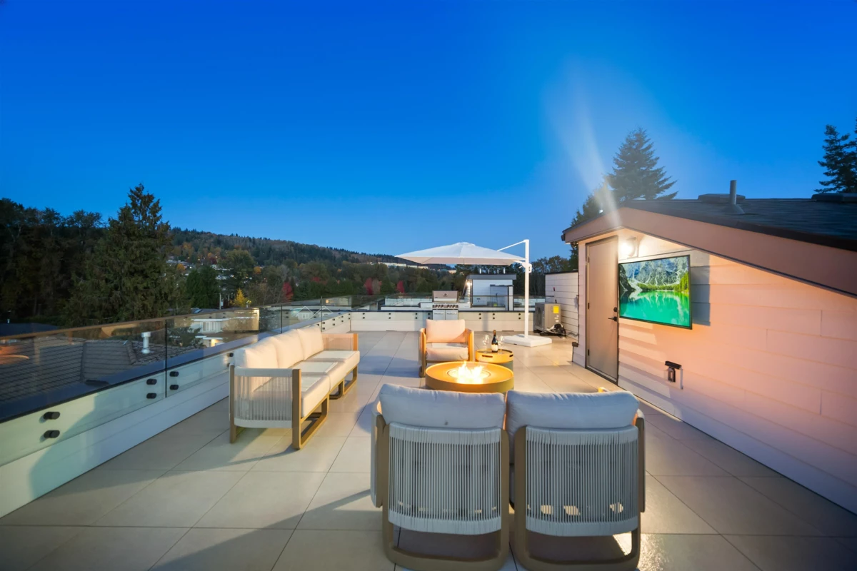 Family Room Photo of 3 1536 Duthie Avenue, Burnaby, BC