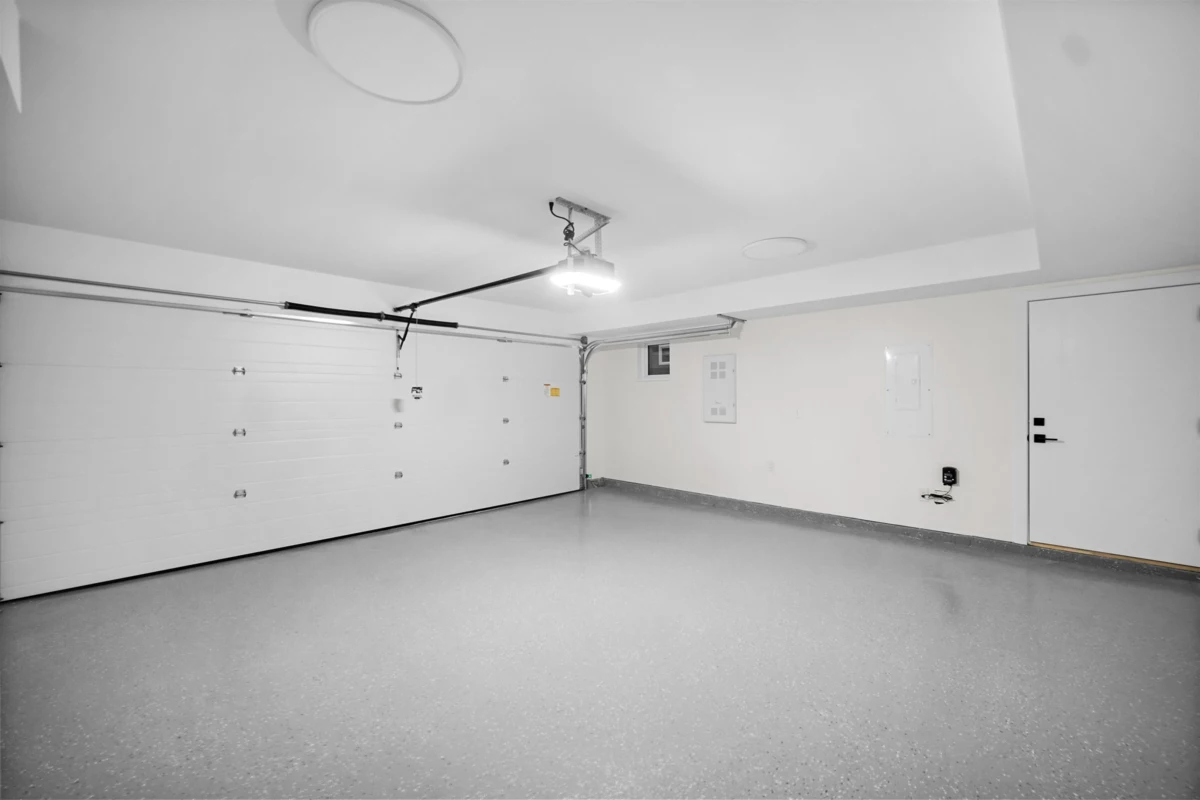 Swimming Pool Photo of 3 1536 Duthie Avenue, Burnaby, BC