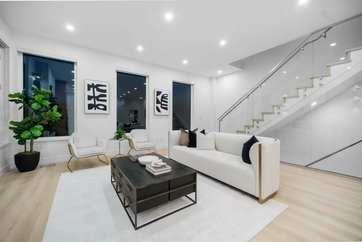 Walk-In Closet Photo of 3 1536 Duthie Avenue, Burnaby, BC