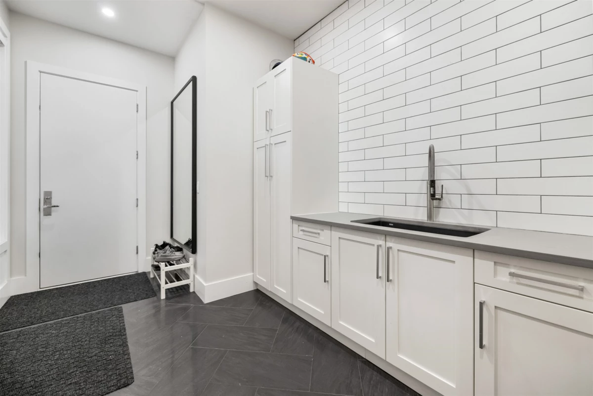 Hallway Photo of 3745 208 Street, Langley, BC