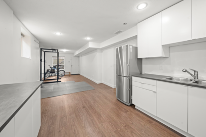 Outdoor Kitchen Photo of 18973 70b Avenue, Surrey, BC