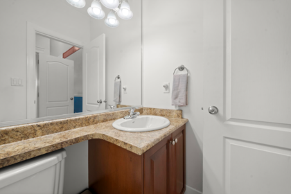 Powder Room Photo of 18973 70b Avenue, Surrey, BC