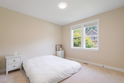 Bedroom 3 Photo of 43318 Creekside Circle, Chilliwack, BC