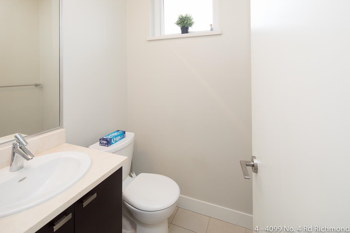 Breakfast Nook Photo of 4 4099 No. 4 Road, Richmond, BC