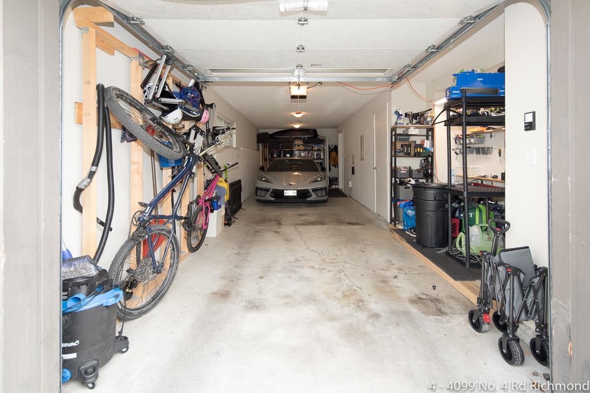 Hallway Photo of 4 4099 No. 4 Road, Richmond, BC