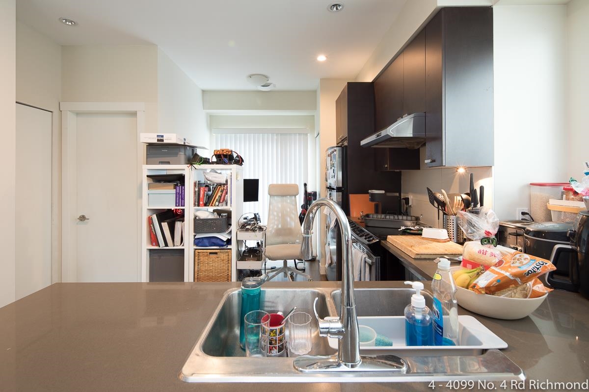 Kitchen Photo of 4 4099 No. 4 Road, Richmond, BC