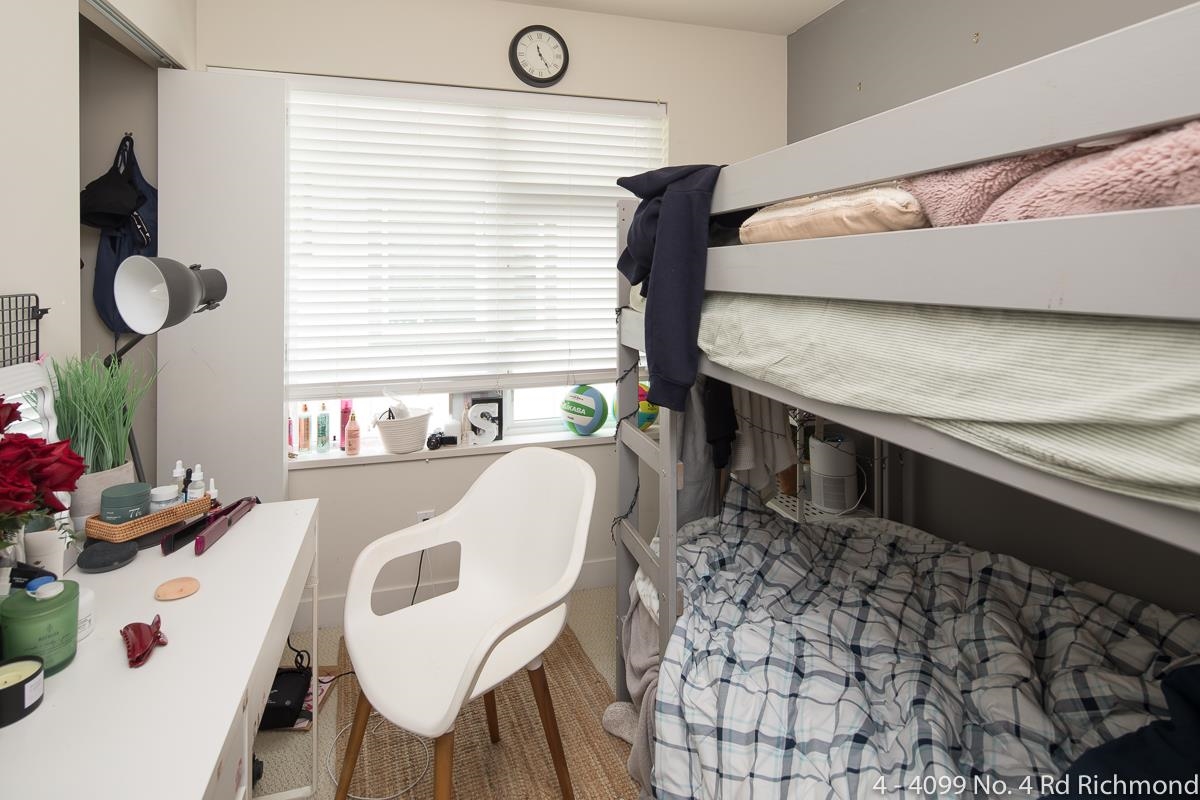 Powder Room Photo of 4 4099 No. 4 Road, Richmond, BC