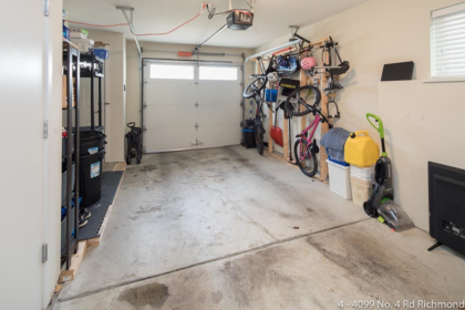 Loft / Bonus Room Photo of 4 4099 No. 4 Road, Richmond, BC