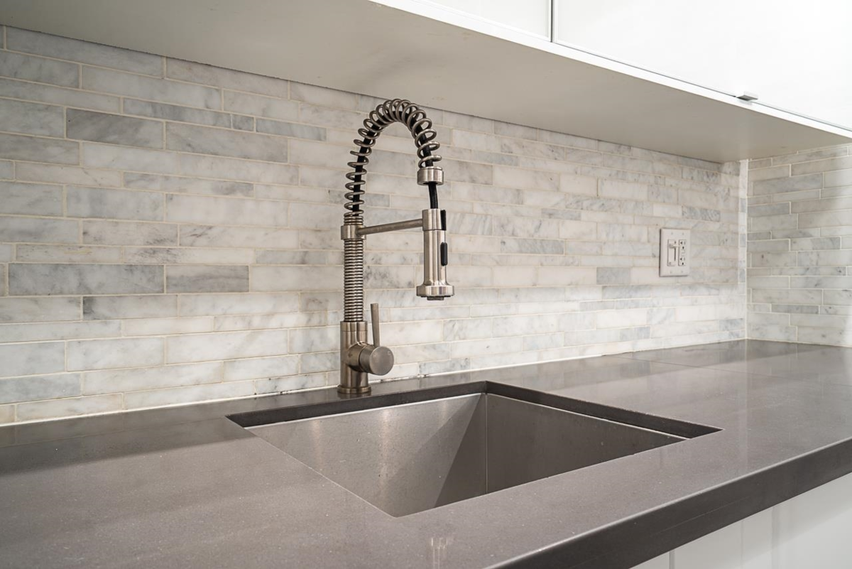 Dining Area Photo of 103 808 E 8th Avenue, Vancouver, BC