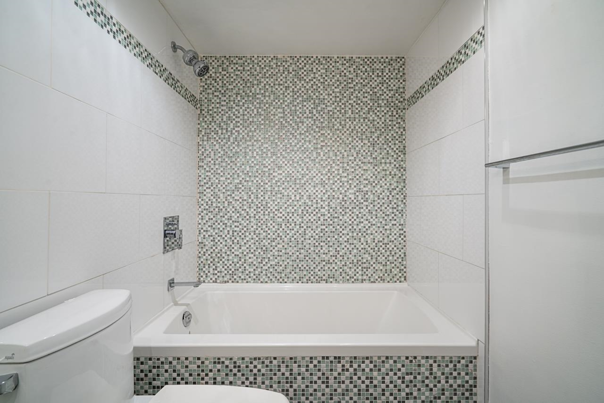 Powder Room Photo of 103 808 E 8th Avenue, Vancouver, BC