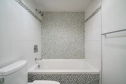 Powder Room Photo of 103 808 E 8th Avenue, Vancouver, BC
