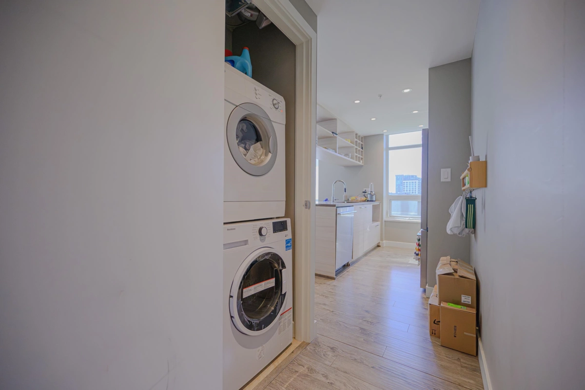 Bedroom 3 Photo of 560 6288 No. 3 Road, Richmond, BC