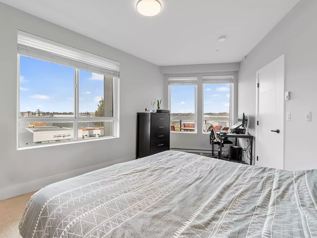Breakfast Nook Photo of 310 20360 Logan Avenue, Langley, BC